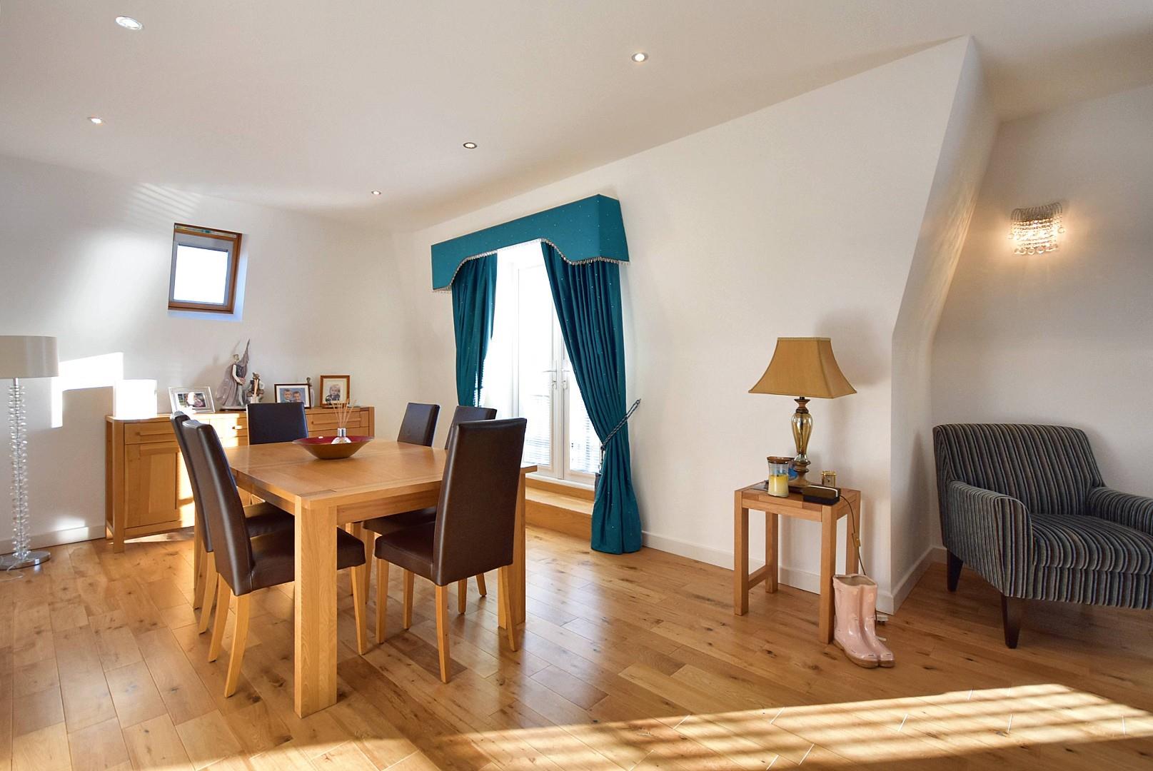 14 Bron Y Glyn Apartments, 18 Bridgeman Road, Penarth, CF64 3AW